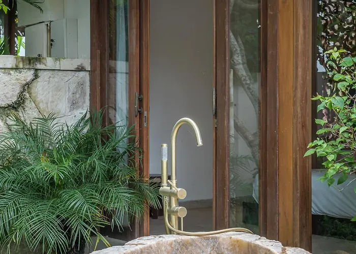 Pande - 3br With Lagoon Pool & Sauna Retreat