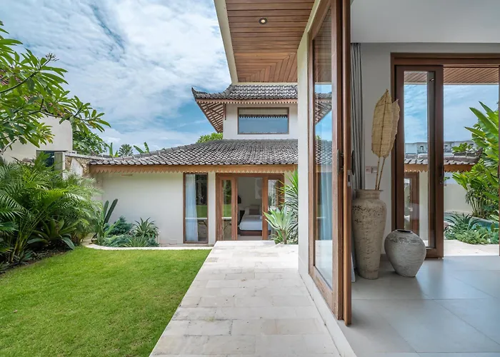 ヴィラ Pande - 3br With Lagoon Pool & Sauna Retreat