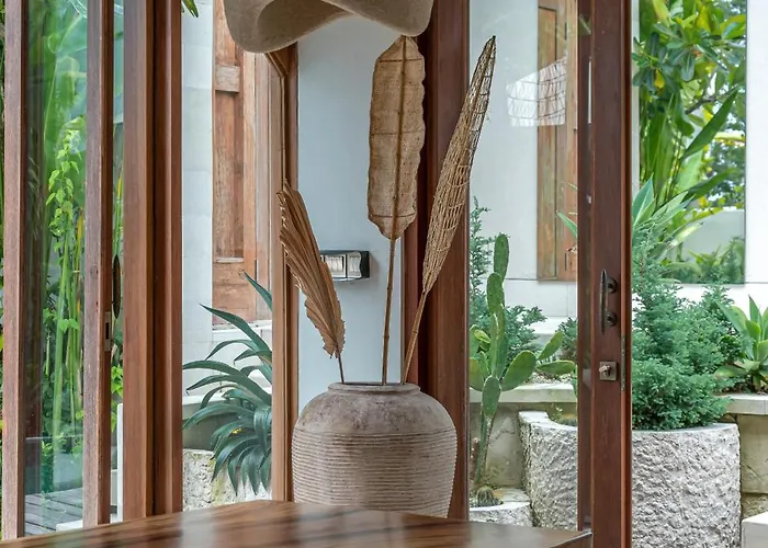 Pande - 3br With Lagoon Pool & Sauna Retreat ヴィラ *