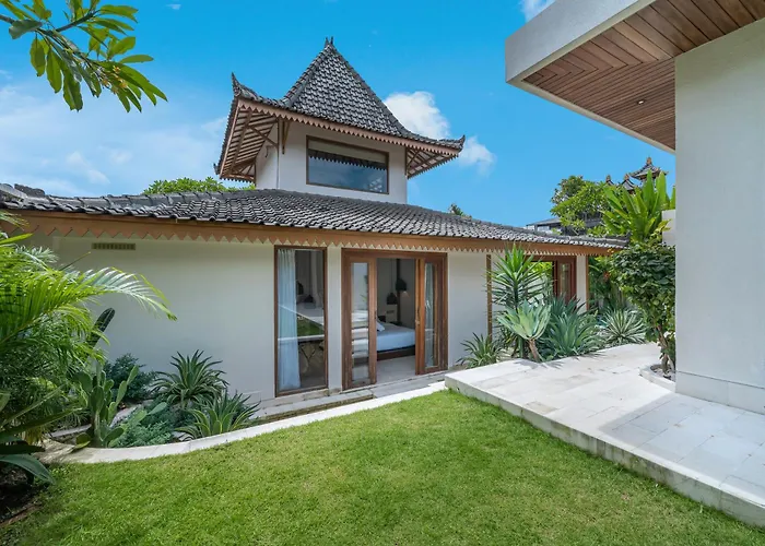 Pande - 3br With Lagoon Pool & Sauna Retreat ヴィラ *