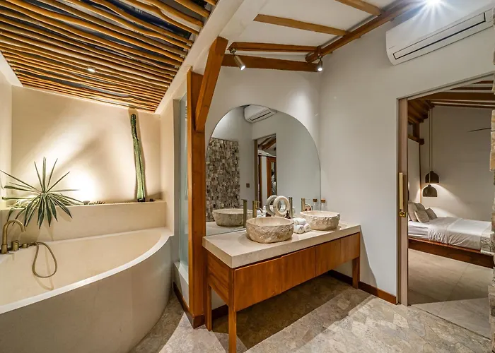 Pande - 3br With Lagoon Pool & Sauna Retreat