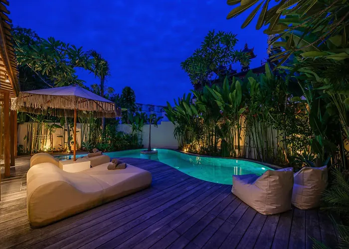ヴィラ Pande - 3br With Lagoon Pool & Sauna Retreat チャングー